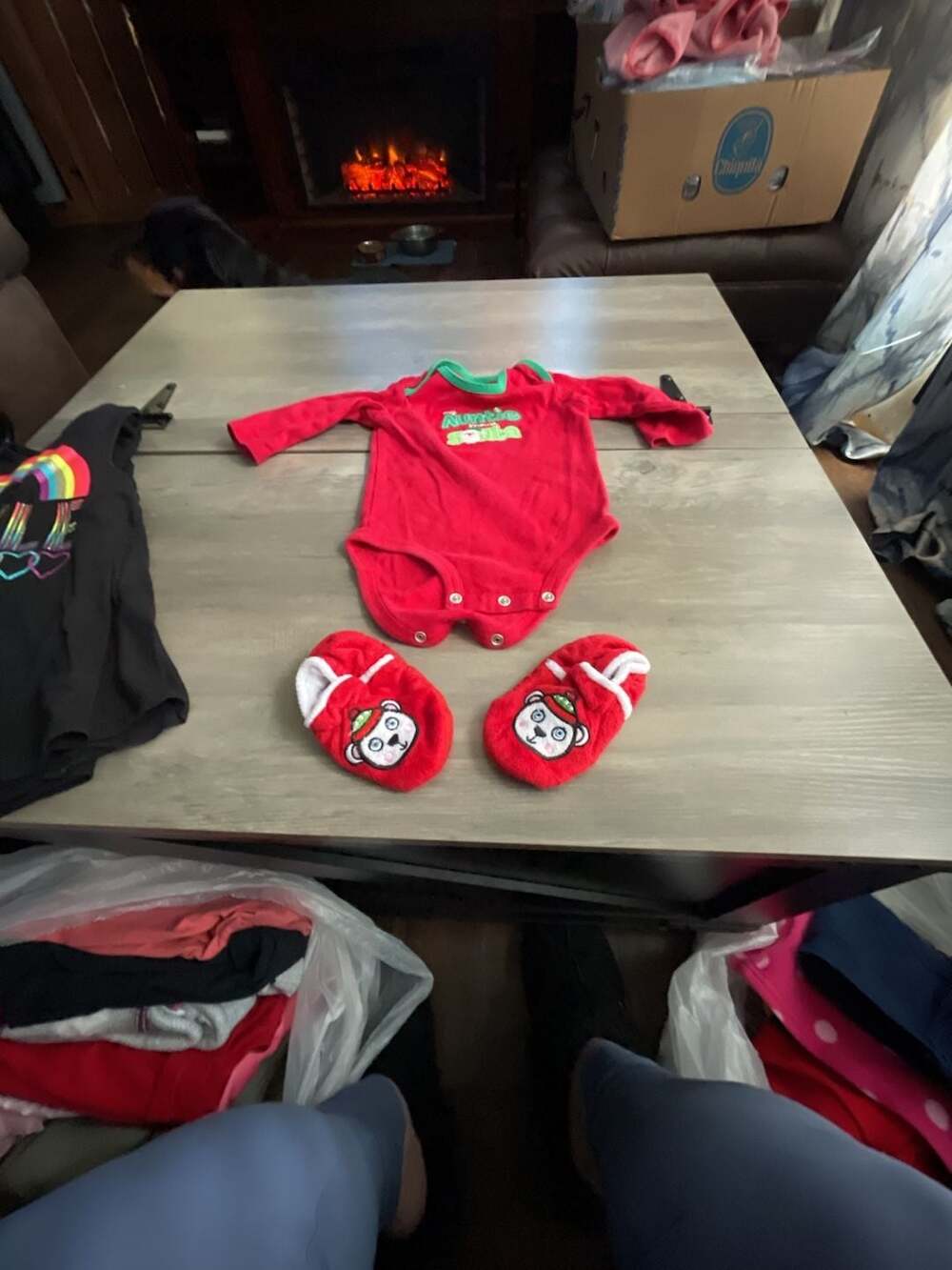 Just One You Made By Carter's My Auntie Knows Santa Bodysuit Size 6M